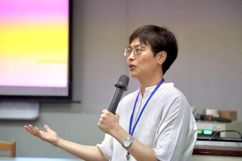 下半場主持人 本中心執行長 陳起鳳教授