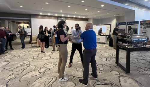 學者交流與參展攤位